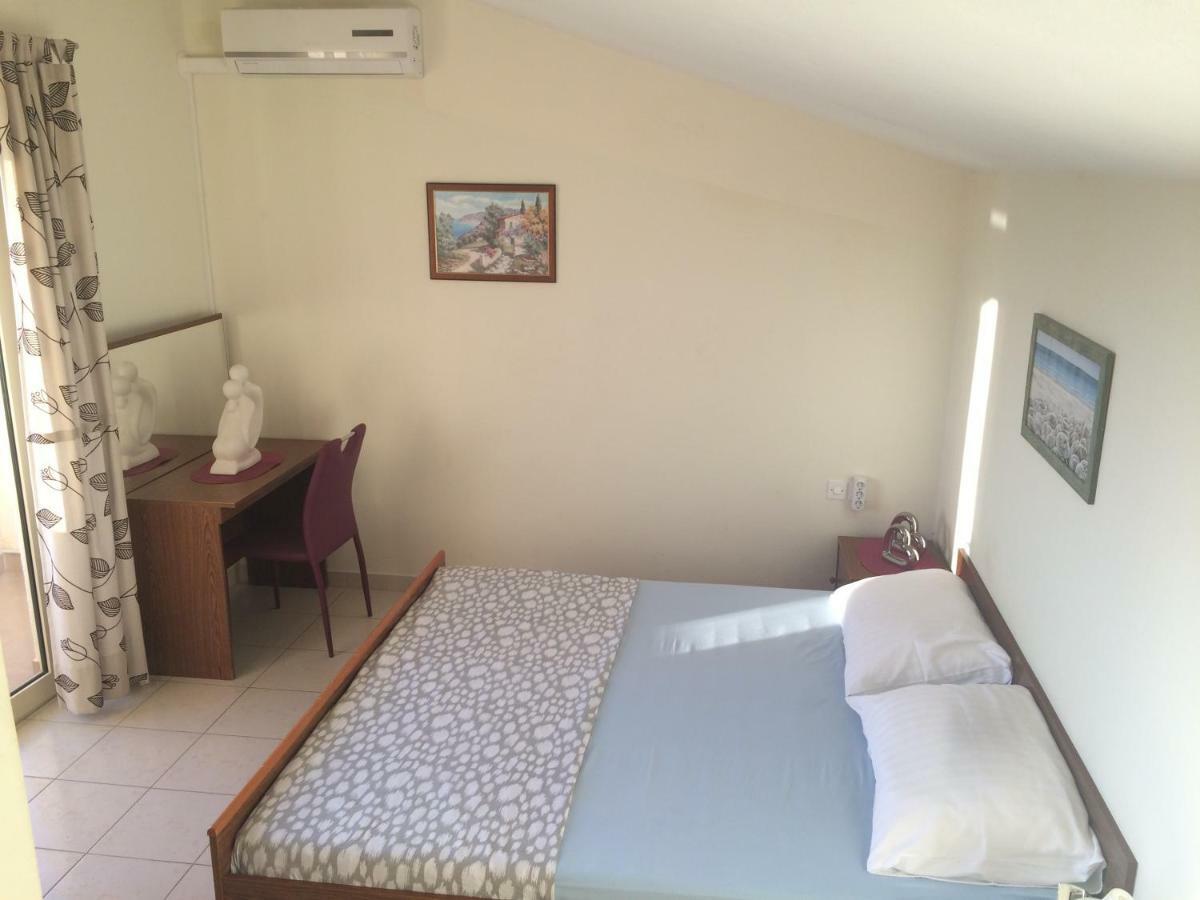 Apartmani Adriatic Ana Новалья Экстерьер фото